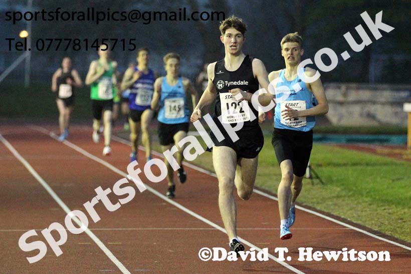 North Eastern Grand Prix graded 1500 metres , Monkton Stadium,  Jarrow and Hebburn. Photo:  David T. Hewitson/Sports for All Pics